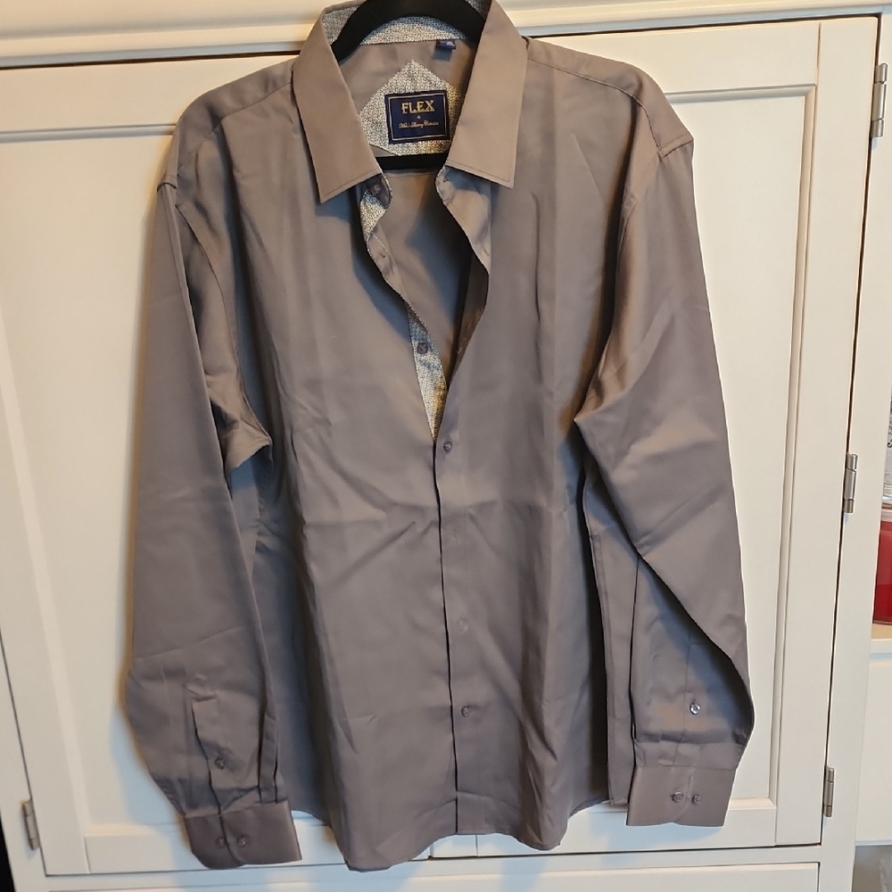 Men's Gray Flex Button-Up Shirt